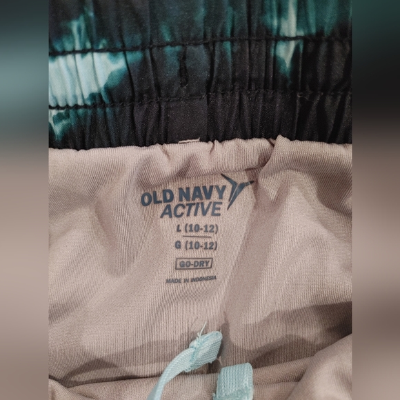Girl's Old Navy Athletic Shorts x2 Size 10/12 - Picture 3 of 3